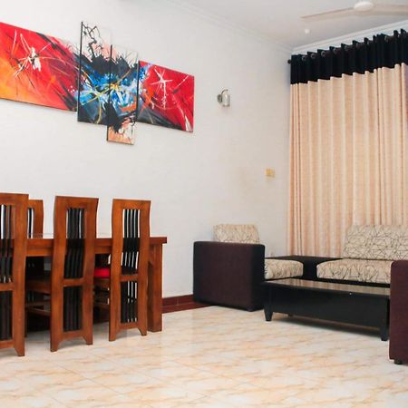 Yolanda Villa Negombo Exterior photo